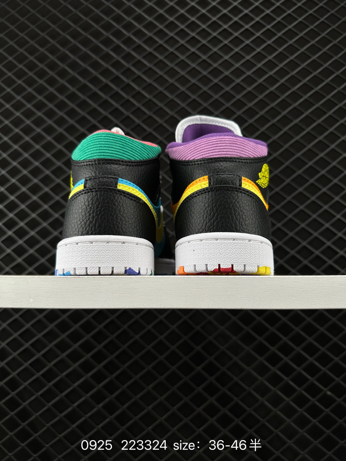 NIKE Air Jordan 1 Retro Mid AJ1